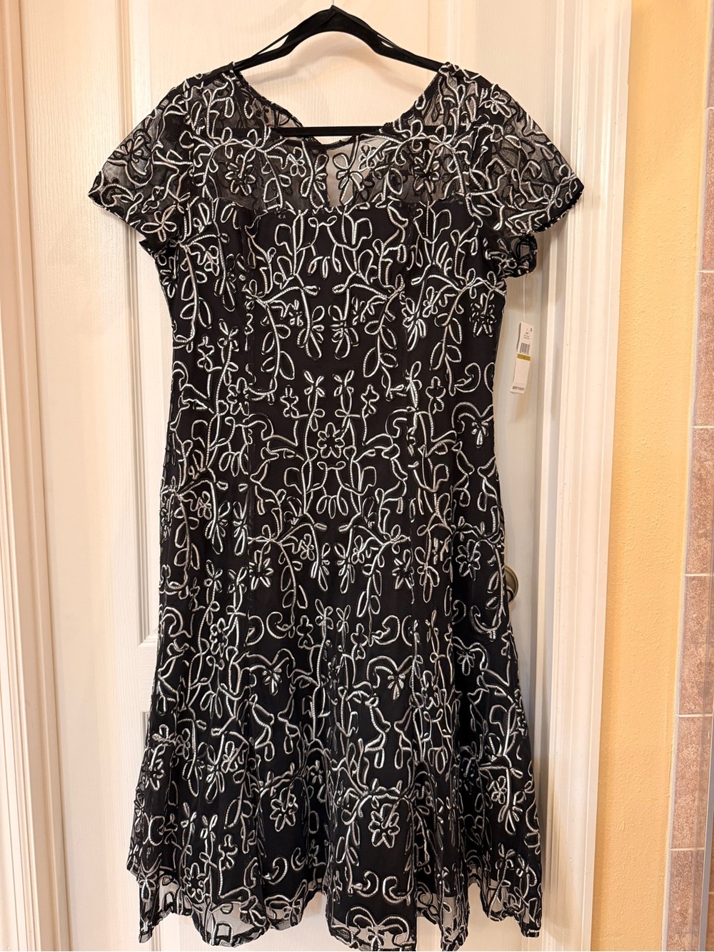 NWT Black and White Embroidered Cocktail Dress by SKNY